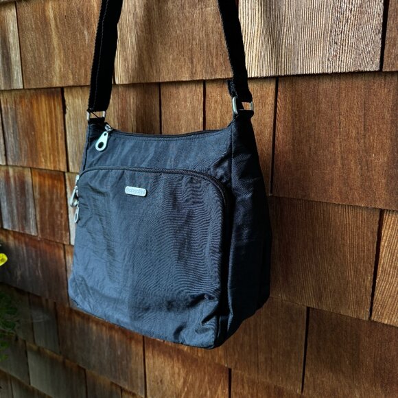 NWT Baggallini Black Joey Large Hobo with Adjustable Strap -10” H x 11" W x 5” D - Picture 7 of 14